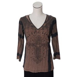 AFFLICTION • Small beaded shirt v-neck tie dye cross lace crochet accent women's